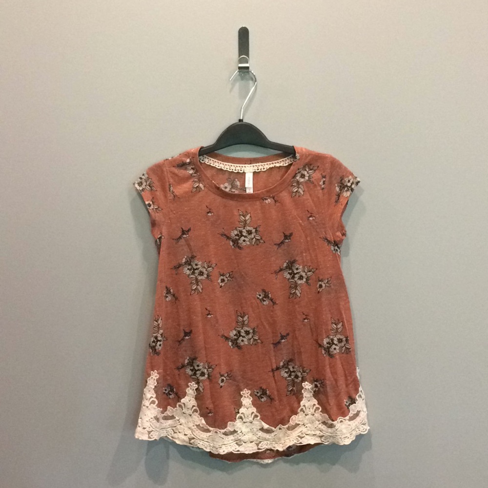 Xhilaration Orange Brown Floral Tee
